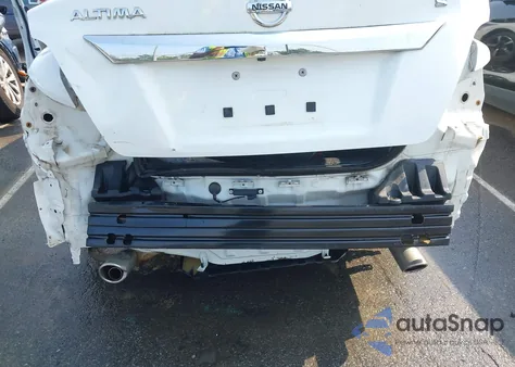 2015 Nissan Altima 2.5/2.5 S/2.5 Sl/2.5 Sv from USA, damaged, VIN 1N4AL3AP4FC268314